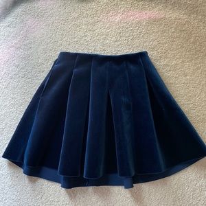 4/$15!! LC Lauren Conrad Runway Velvet Skirt Size 10